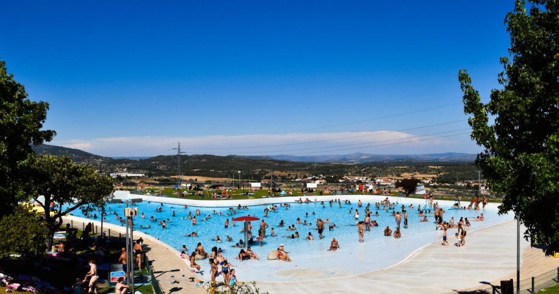 071_PISCINA PRAIA DA COVILHÃ ABRE SEGUNDA-FEIRA