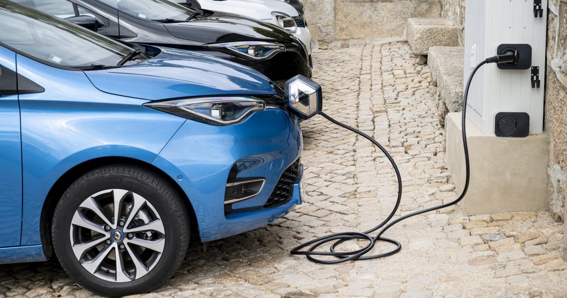 CARROS ELÉTRICOS (AHP)