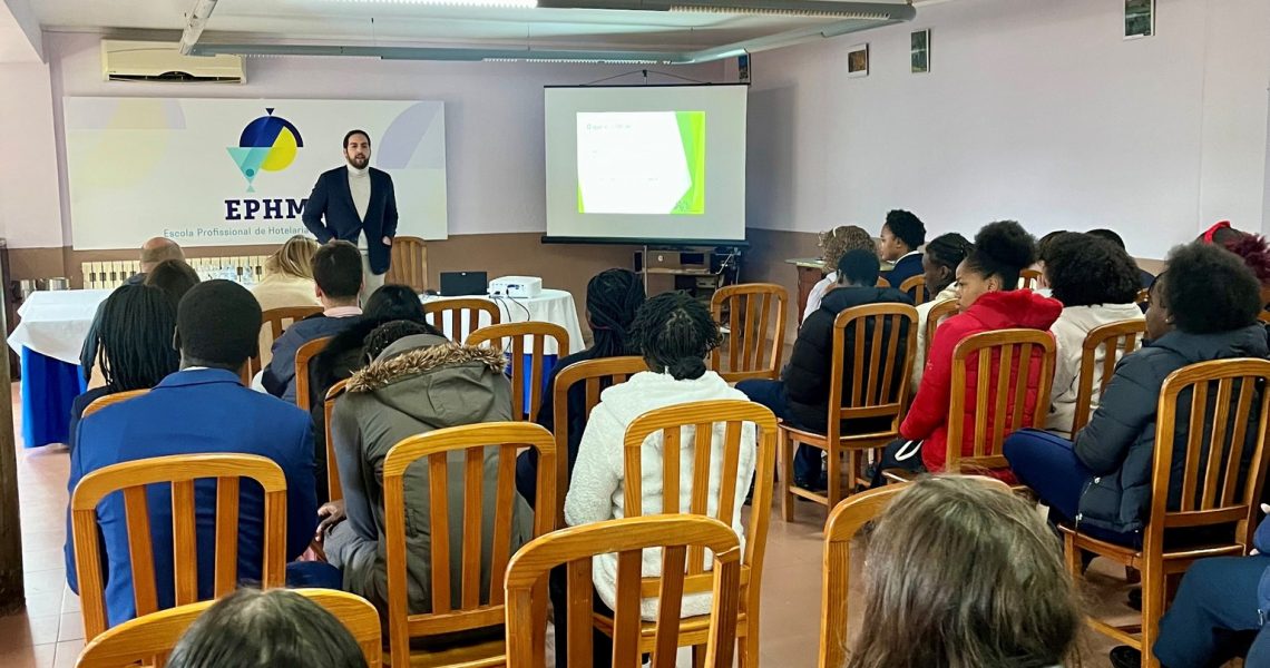 ESCOLA DE HOTELARIA (CMM)