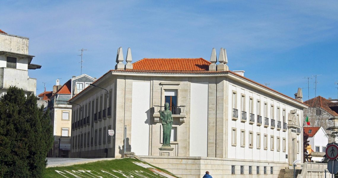 Tribunal_de_Castelo_Branco_-_Portugal_(50119168262)
