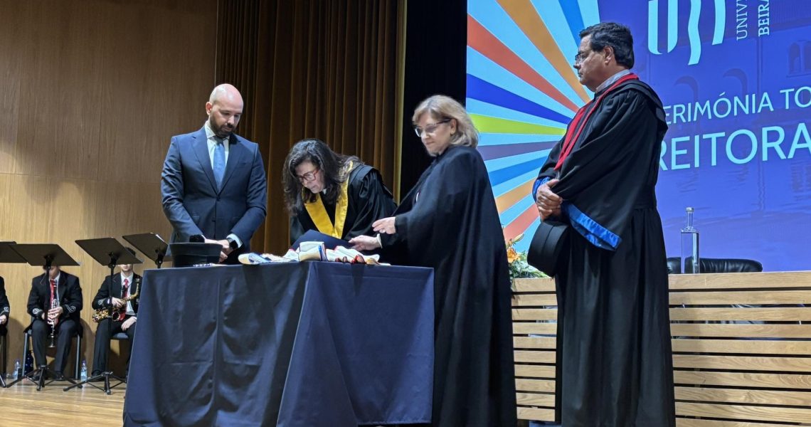 primeira reitora (NF)